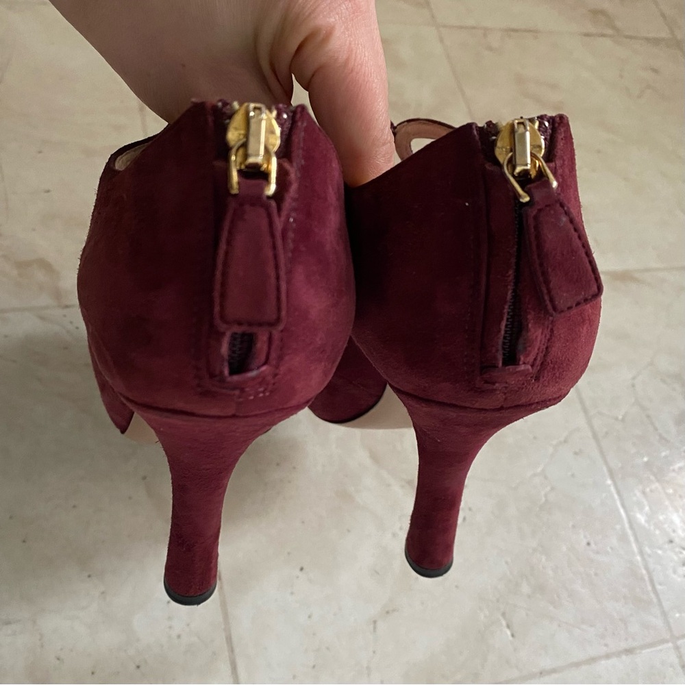 Prada Made in Italy Calzature Donna Oxblood Suede Cutout Platform Heels size 6.5 - Picture 10 of 14